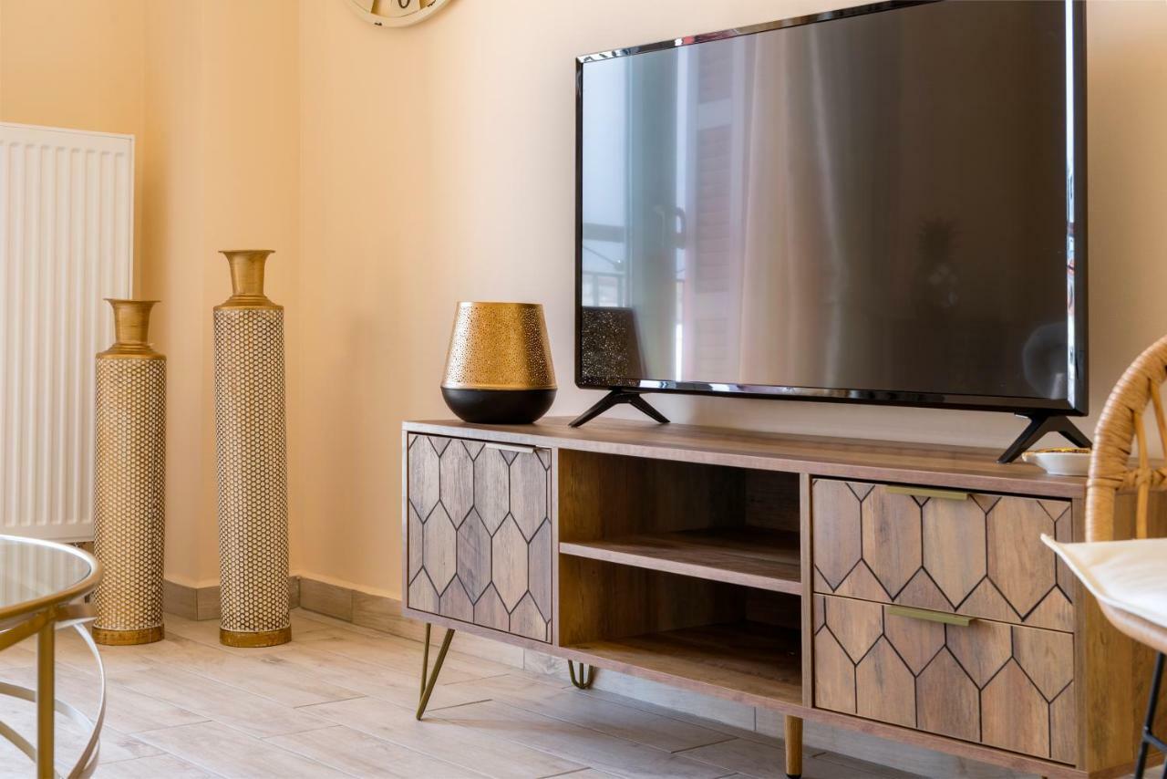 Anaria Gold Suite Ermoupoli Bagian luar foto