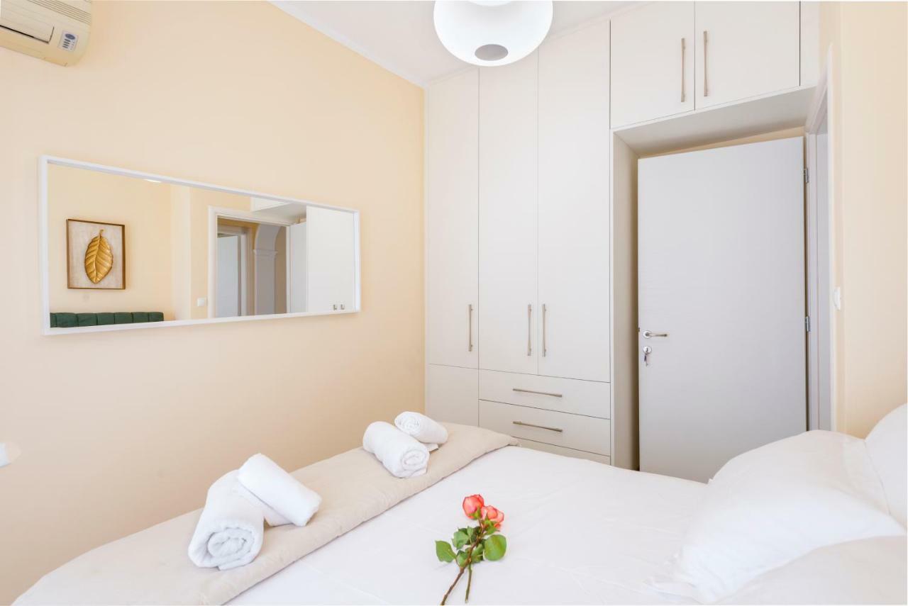 Anaria Gold Suite Ermoupoli Bagian luar foto