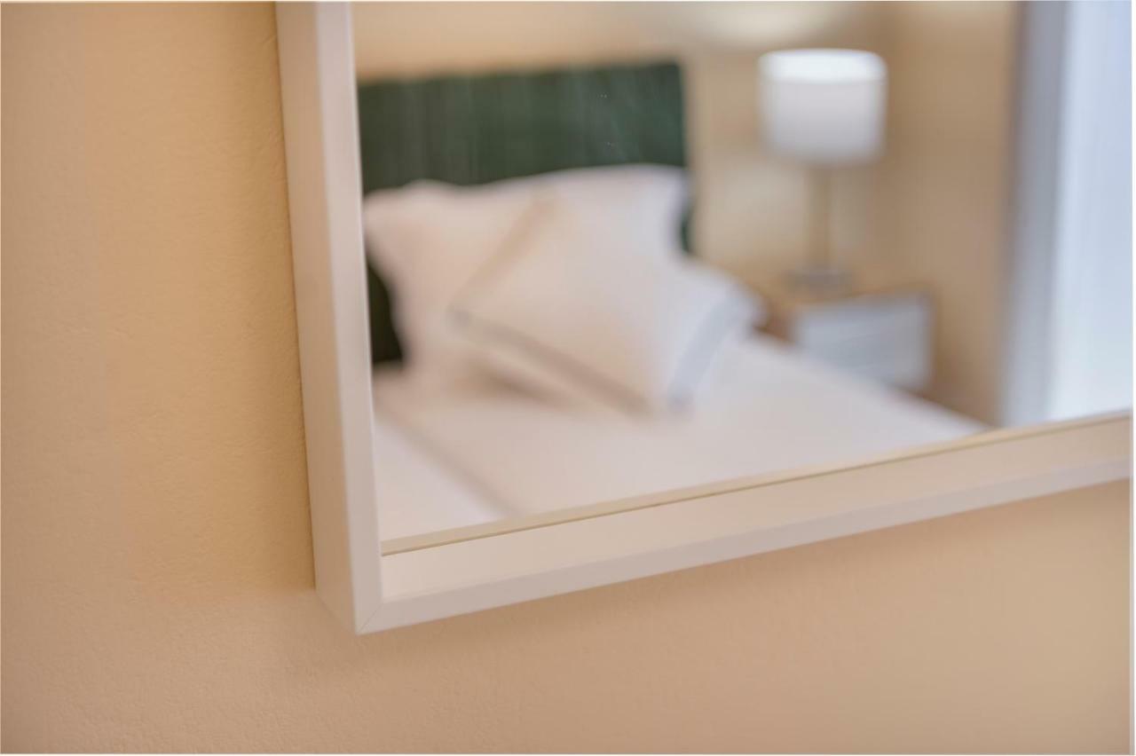 Anaria Gold Suite Ermoupoli Bagian luar foto